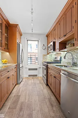 Sold by Brown Harris Stevens | media 6