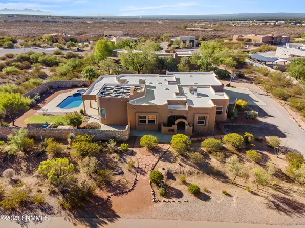 5270 Angel Fire Pl, Las Cruces, NM 88011