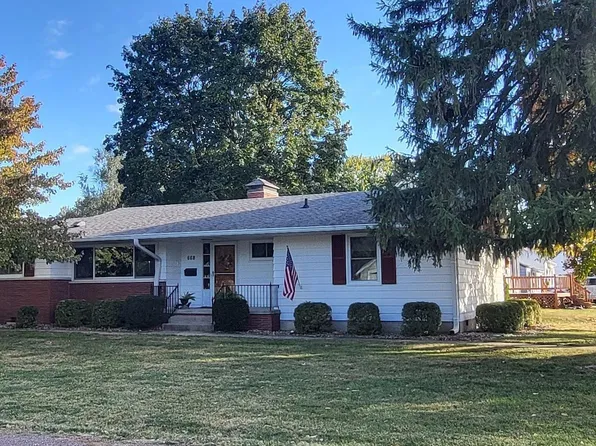 668 Harvey St, Galesburg, IL 61401