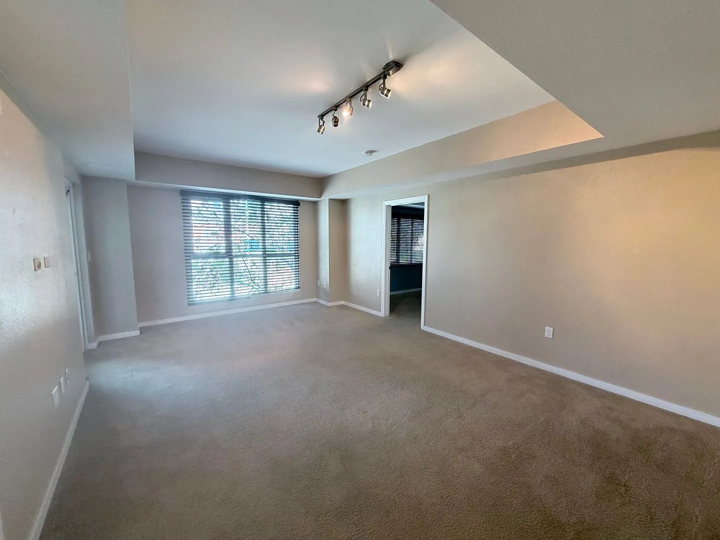 Modern 2-Bedroom Condo in the Heart of Downtown San Diego — Photo 3