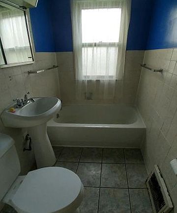 3rd image of 12617 W 130th St