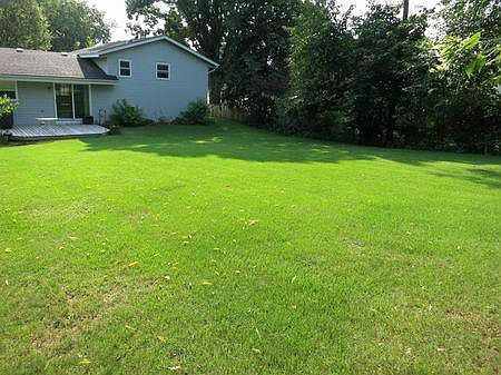 4th image of 2526 N University Dr