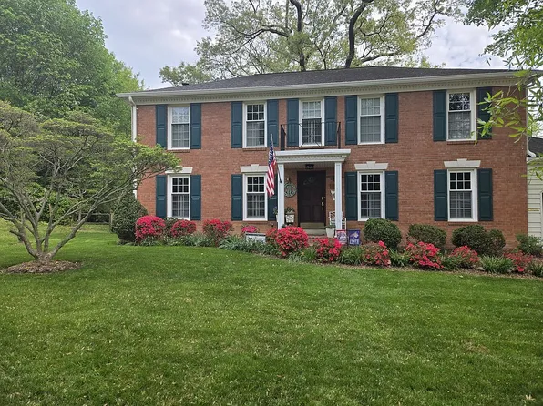4315 Wakefield Dr, Annandale, VA 22003