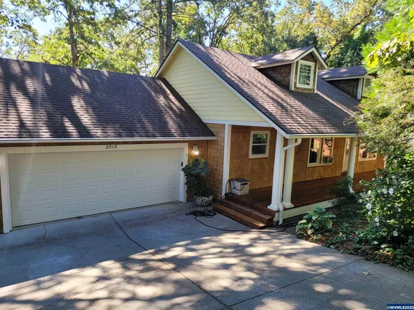 2010 Turnage St NW, Salem, OR 97304
