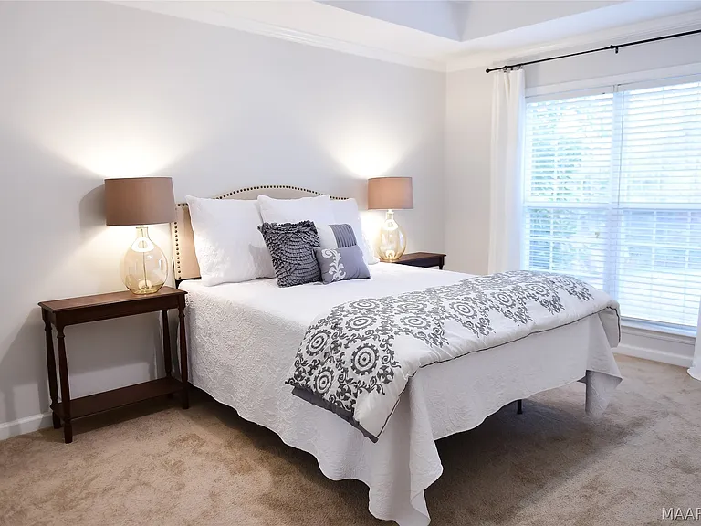 2104 Halcyon Downs Loop — Photo 7