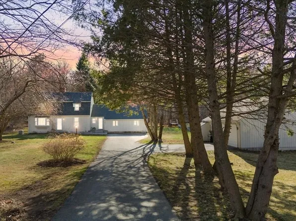 702 Main St, Boxford, MA 01921