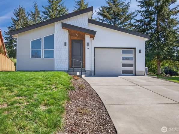 16 Linquist Lane, Cathlamet, WA 98612