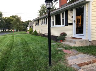 16 Moon St, Enfield, CT 06082