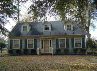 226 Lake Dale Ave, Lake City, SC 29560