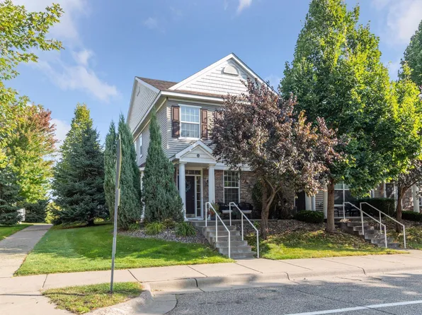 1615 Legacy Pkwy E #1011, Maplewood, MN 55109