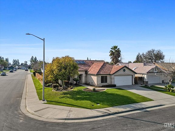 4th image of 4303 Bareback Ln