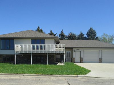 1316 17th Ave NW, Minot, ND, 58703