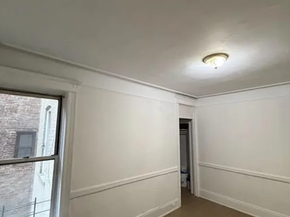 22-73 Steinway Street image 1 of 7