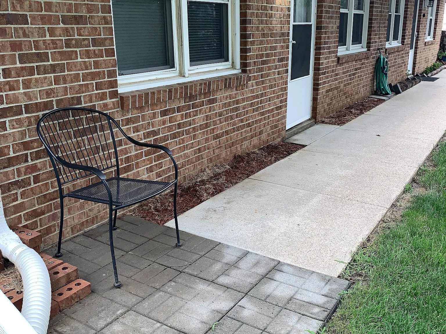 2 bed, 860 sqft, $1,450 — Photo 3