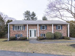 17 Renee Dr, Wakefield, MA 01880