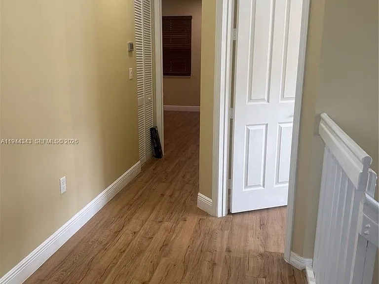 9044 SW 39th St #9044 — Photo 5
