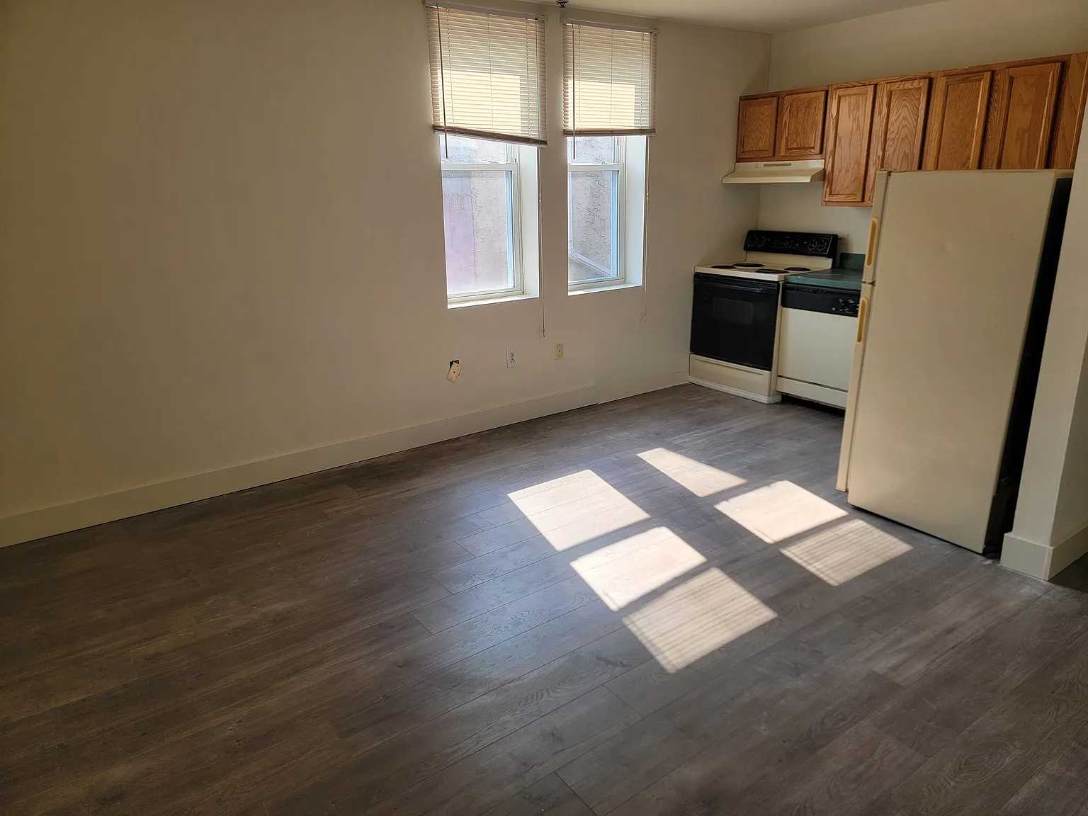 2 bed, $1,650 — Photo 2