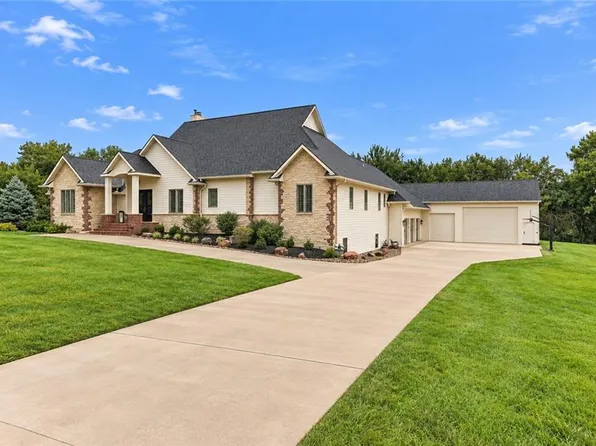 17877 Bond Ave, Overland Park, KS 66221