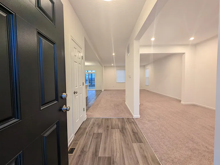 8246 Woodstar Dr — Photo 18