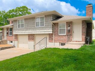 8904 & 8906 E 8th St, Kansas City, MO 64125