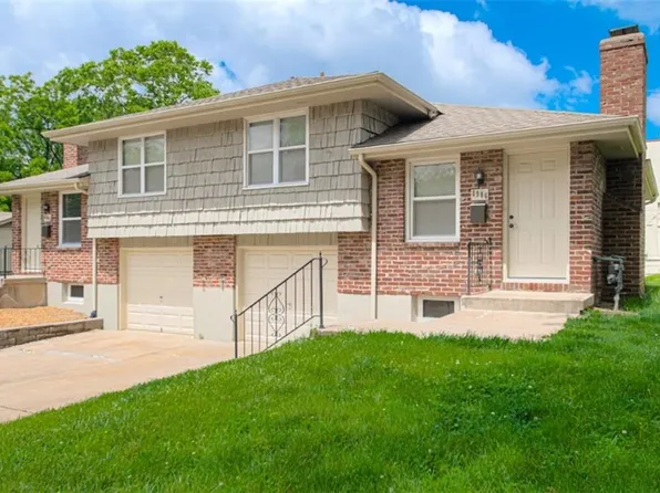 8904 & 8906 E 8th St, Kansas City, MO 64125