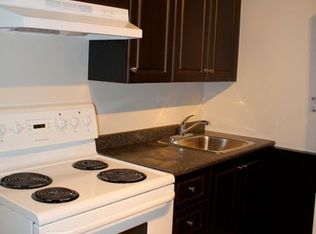 453 Main St W #2, Hamilton, ON L8P1K5