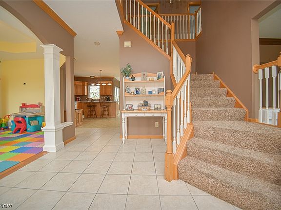 3rd image of 5804 Northampton Dr