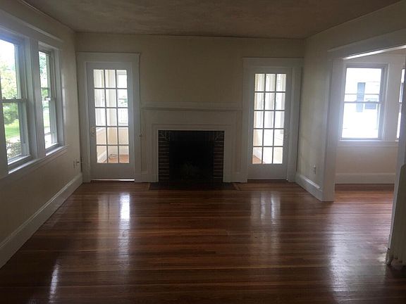 2nd image of 9 Elmwood Park