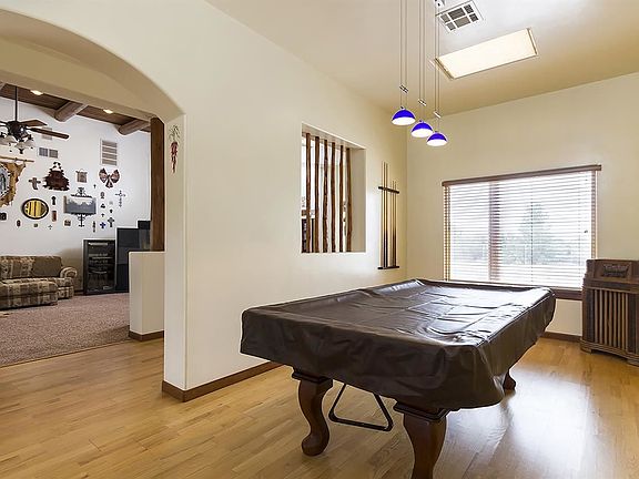 5th image of 2040 Sun Valley Ln