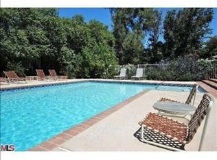 5334 Encino Ave, Encino, CA 91316