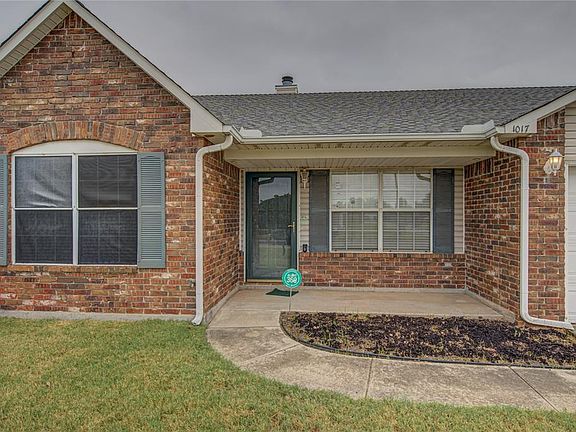 5th image of 1017 Cambridge Ct