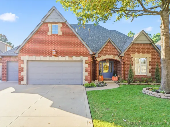 9512 E 117th St, Bixby, OK 74008