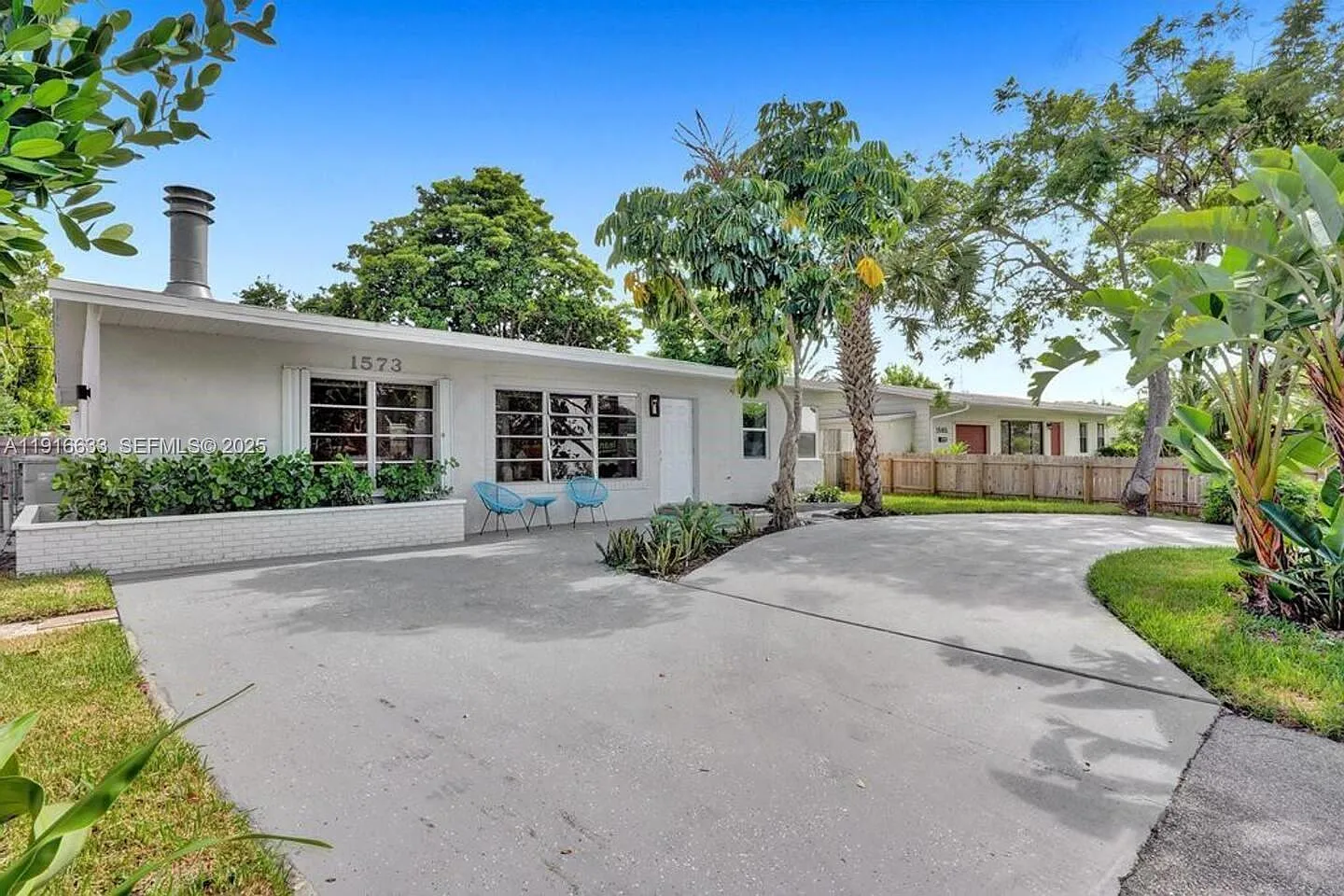 3 bed, 2.0 bath, 1439 sqft, $3,500 — Photo 1