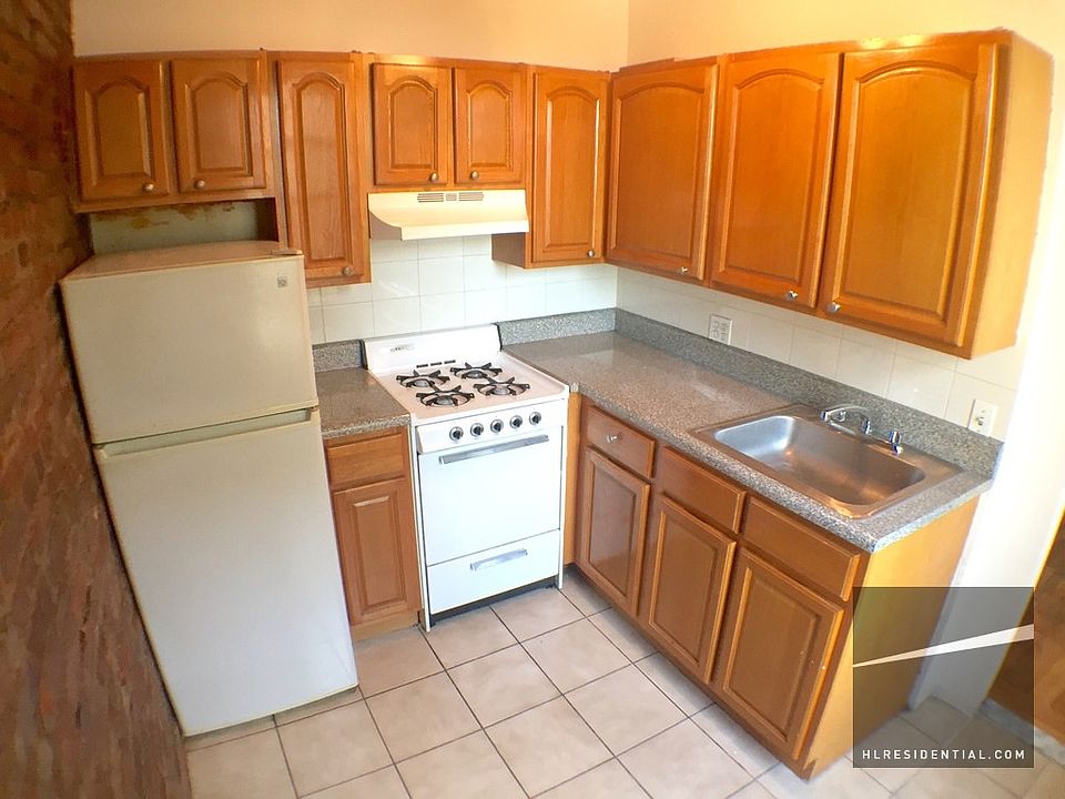 1st image of 3122 42nd St APT 5