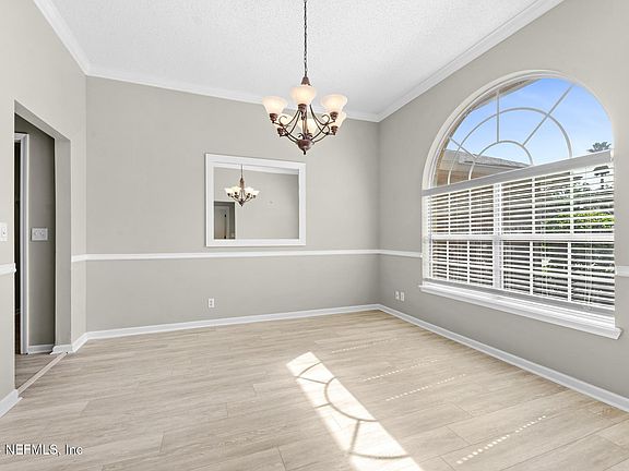 4th image of 12473 GATELY OAKS Lane E