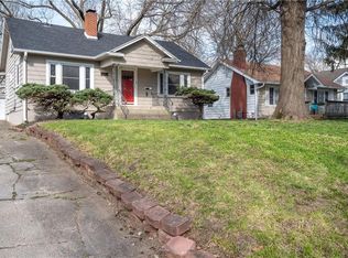 1727 Northwest Dr, Des Moines, IA 50310