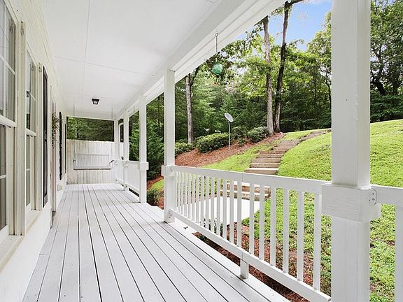 5th image of 98 River Rock Dr