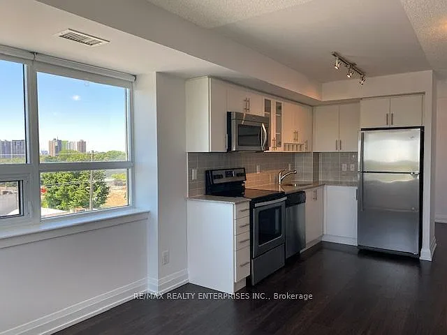 3520 Danforth Ave #515 — Photo 11