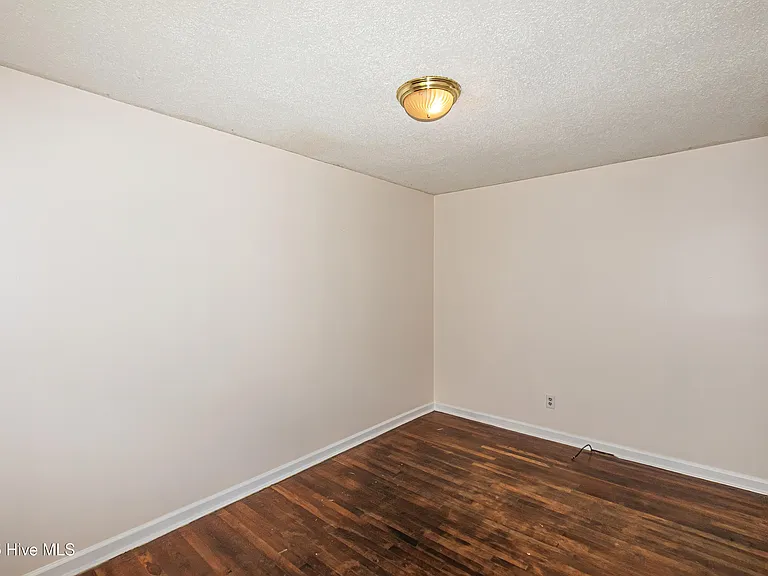 717 New River Dr — Photo 19