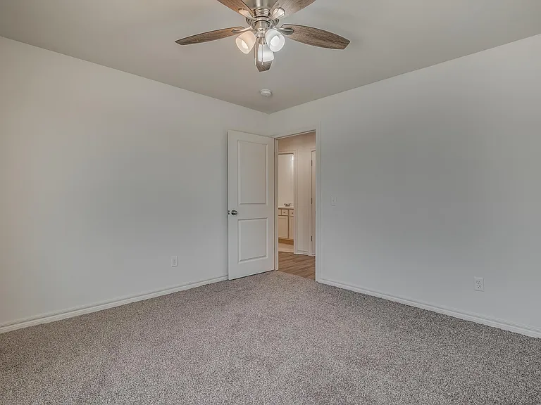 816 W Nevada Ave — Photo 34