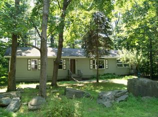 54 Red Hawk Dr, Lake Ariel, PA 18436
