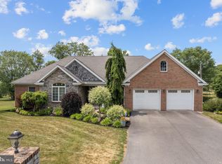 16 Dawn Dr, Millersburg, PA 17061