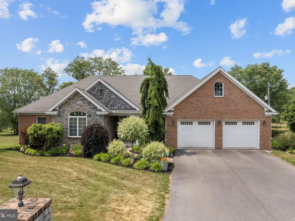 16 Dawn Dr, Millersburg, PA 17061
