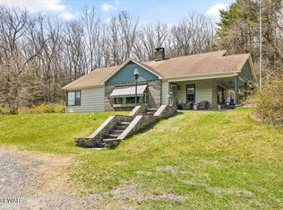 130 Moon Valley Rd, Milford, PA 18337
