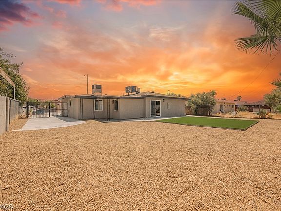 4th image of 4319 Calimesa St