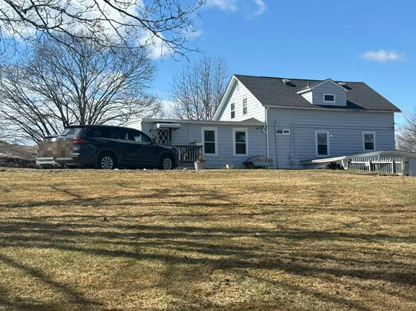 80 Summit Ave, West Warwick, RI 02893