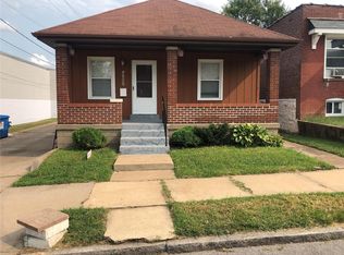 4528 Ray Ave, Saint Louis, MO 63116