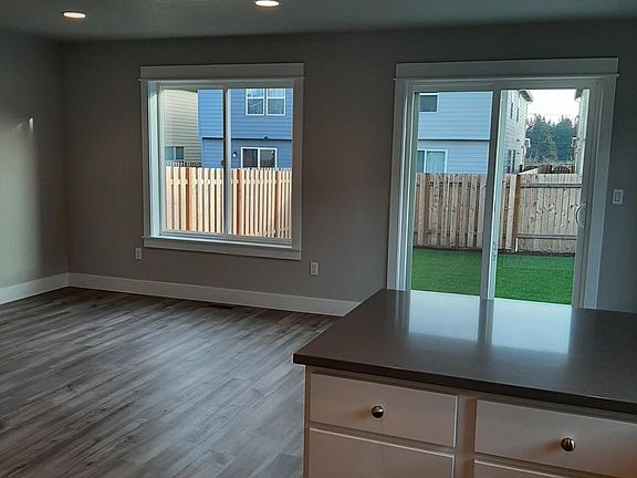 5th image of 7118 SE Fern Ave