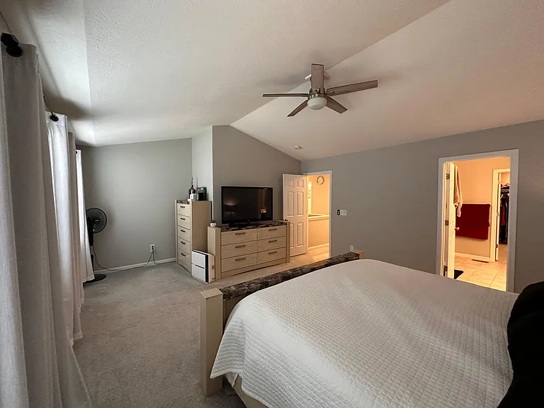 6721 Lady Abigail Dr — Photo 32