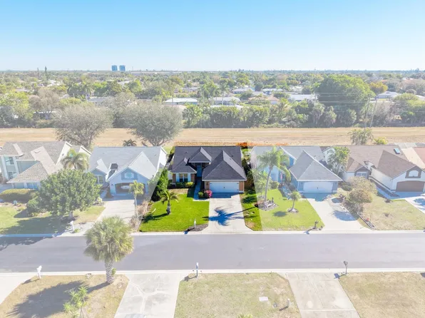 15068 Cloverdale Dr, Fort Myers, FL 33919